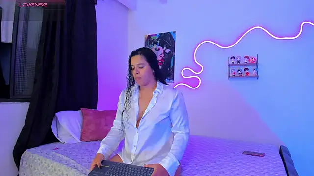 Snapshot of Dilan_and_Mia chatting on 11.07.25 Dilan and Mia online show from 11.07.25