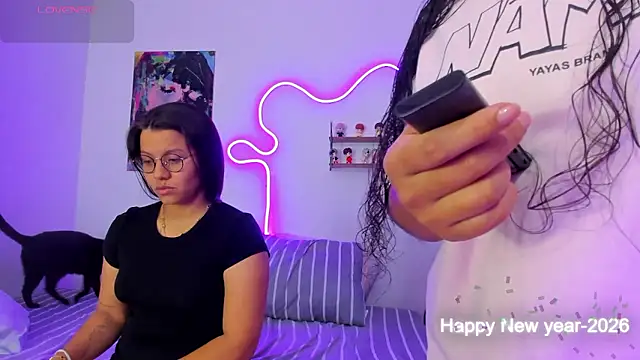 Snapshot of Dilan_and_Mia chatting on 01.15.26 Dilan and Mia online show from 01.15.26