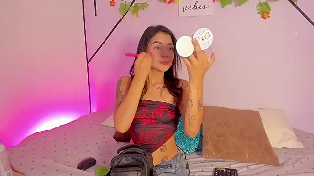 MiahCornell  online show from 01.15.26