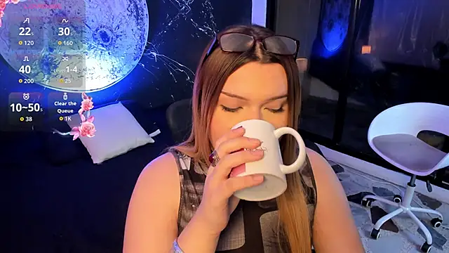 Maxxxine1 online show from 10.07.25