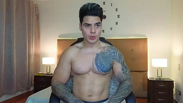Snapshot of Steven_Velez chatting on 06.12.26 Steven Velez online show from 06.12.26