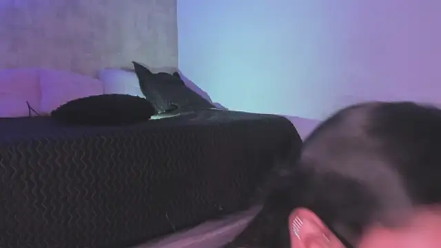 Snapshot of Becky_G chatting on 11.17.25 Becky G online show from 11.17.25