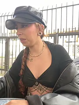 Sallem Pink online show from 11.04.25