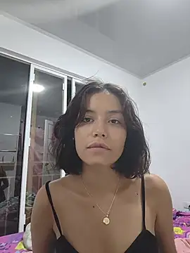 Snapshot of TamaraMera chatting on 06.28.26 TamaraMera online show from 06.28.26