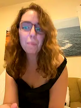 Snapshot of sweetsocalgirl chatting on 09.24.25 sweetsocalgirl online show from 09.24.25