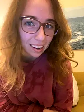 Snapshot of sweetsocalgirl chatting on 11.15.25 sweetsocalgirl online show from 11.15.25