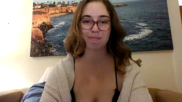 Snapshot of sweetsocalgirl chatting on 11.20.25 sweetsocalgirl online show from 11.20.25