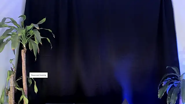 Snapshot of MeganHoffmaan chatting on 10.31.25 MeganHoffmaan online show from 10.31.25