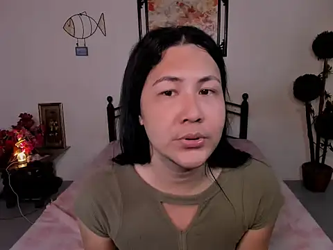 Snapshot of ChinAnderson chatting on 12.02.25 ChinAnderson online show from 12.02.25