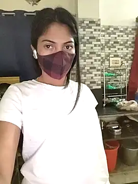 Snapshot of priya_26 chatting on 11.15.25 priya 26 online show from 11.15.25