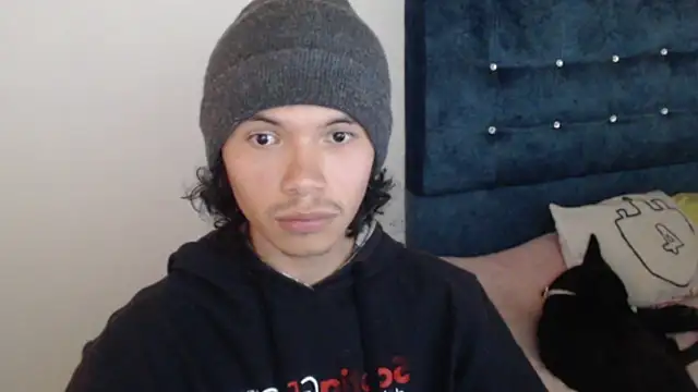 Xoxo Smiles online show from 09.13.25