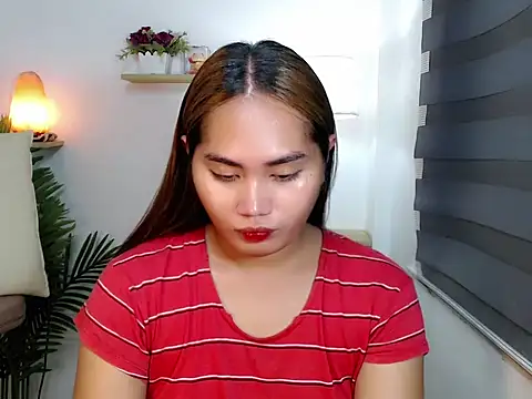 Snapshot of sluttyprincess0 chatting on 04.19.26 sluttyprincess0 online show from 04.19.26