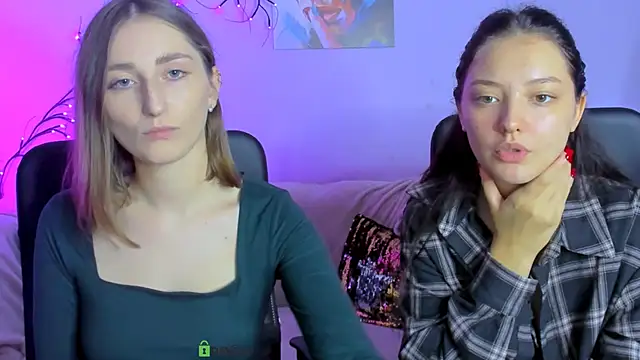 Snapshot of eva_smiith_ chatting on 10.10.25 eva smiith online show from 10.10.25