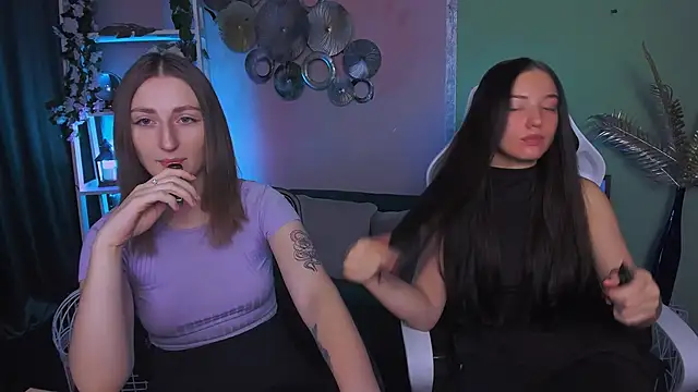 eva smiith  online show from 12.19.25