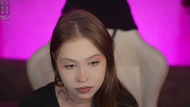 Esmie Smile online show from 05.27.26