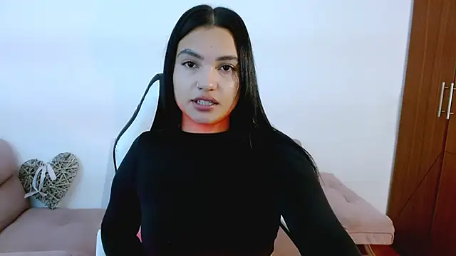 Snapshot of gaby_saikoz chatting on 11.13.25 gaby saikoz online show from 11.13.25