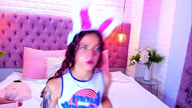 amber sparkle online show from 09.13.25