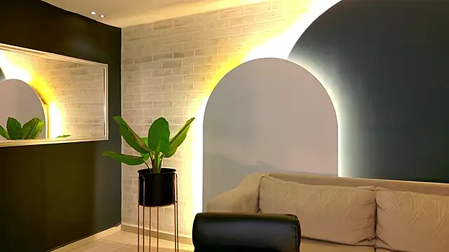 AgathaKondo  online show from 11.05.25