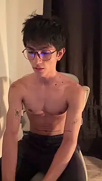 Snapshot of Angel_bunny2 chatting on 11.25.25 Angel bunny2 online show from 11.25.25