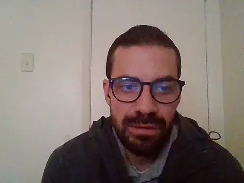 Snapshot of MartyTheSmarty chatting on 11.26.25 MartyTheSmarty online show from 11.26.25