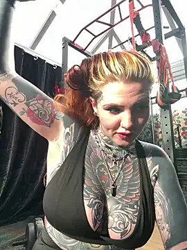 Snapshot of AlexandraWildd chatting on 02.25.26 AlexandraWildd online show from 02.25.26