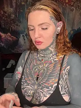 Snapshot of AlexandraWildd chatting on 03.17.26 AlexandraWildd online show from 03.17.26