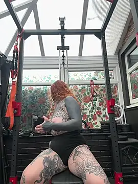 Snapshot of AlexandraWildd chatting on 04.14.26 AlexandraWildd online show from 04.14.26