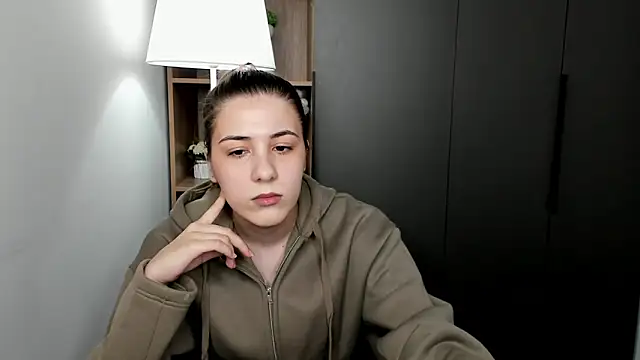 Snapshot of QueenieGitt chatting on 03.14.26 QueenieGitt online show from 03.14.26