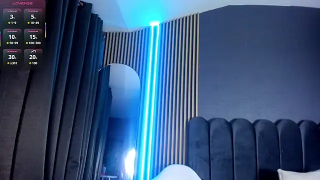 Snapshot of Gina_77 chatting on 11.19.25 Gina 77 online show from 11.19.25