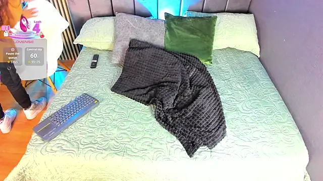 Gina 77 online show from 12.05.25