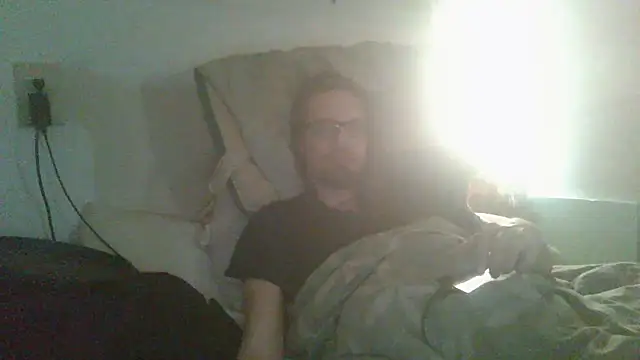 Snapshot of dandonn chatting on 03.31.26 dandonn online show from 03.31.26