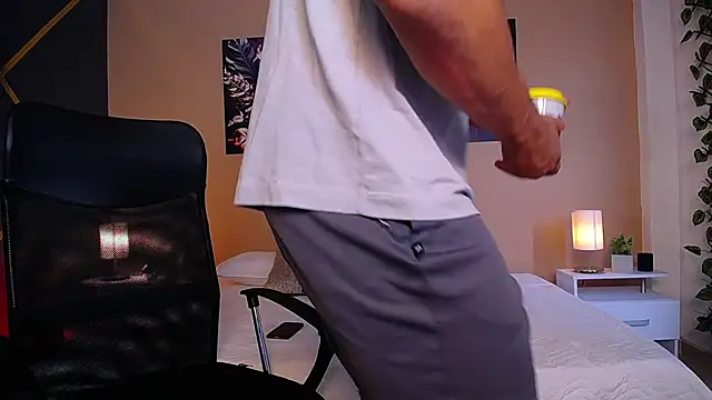 Snapshot of ChristopherBlack_ chatting on 09.30.25 ChristopherBlack online show from 09.30.25