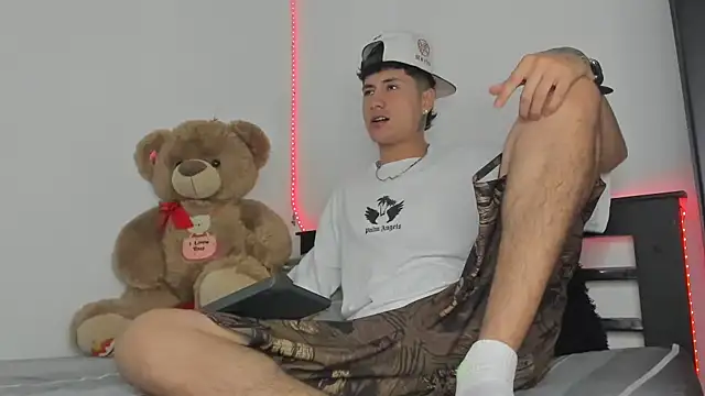 Mateo Escobar online show from 11.05.25