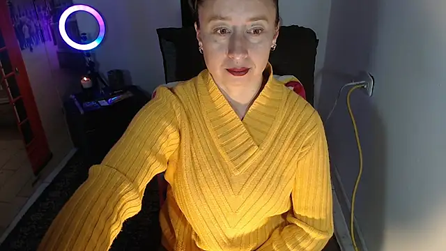 Snapshot of Milf_Valeria chatting on 10.03.25 Milf Valeria online show from 10.03.25