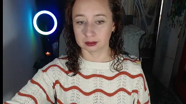 Snapshot of Milf_Valeria chatting on 11.07.25 Milf Valeria online show from 11.07.25