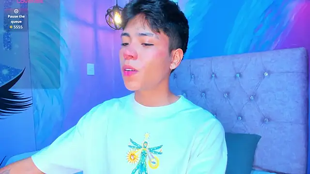 MaxiWildd online show from 04.18.26