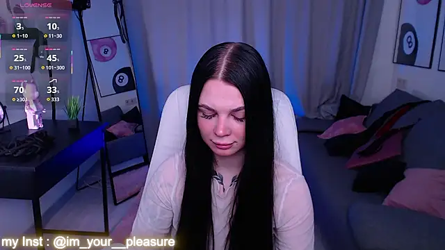 Michela Fruet online show from 02.26.26