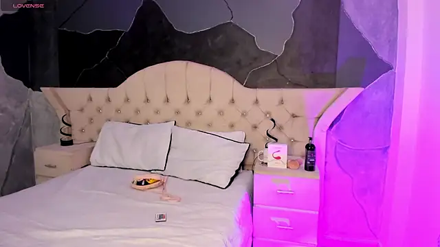 AmbarFoxx  online show from 09.13.25