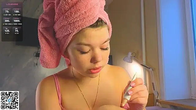 miss bubbles  online show from 11.15.25