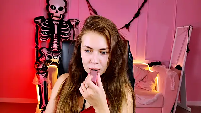 Snapshot of SeaJorji chatting on 10.17.25 SeaJorji online show from 10.17.25