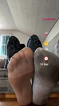 Snapshot of Teafeet chatting on 07.20.26 Teafeet online show from 07.20.26