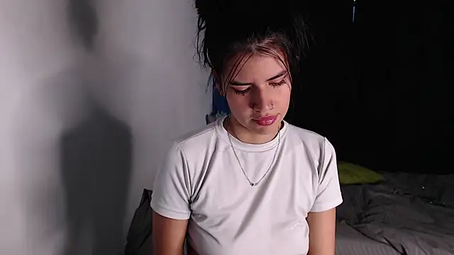 Snapshot of 9Sophie_Rosse chatting on 11.15.25 9Sophie Rosse online show from 11.15.25