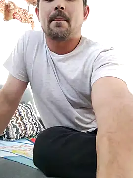 Bradd 32 online show from 10.21.25