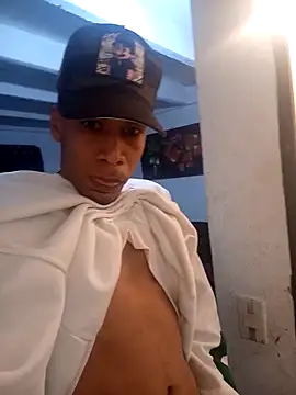 Snapshot of MIXJARABA chatting on 10.26.25 MIXJARABA online show from 10.26.25