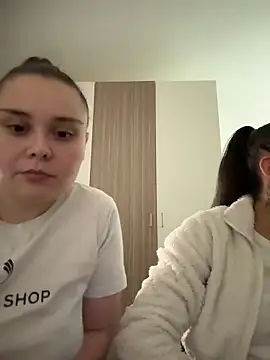 Snapshot of FemmeAffair chatting on 02.08.26 FemmeAffair online show from 02.08.26