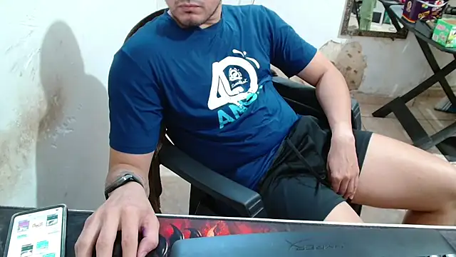 Snapshot of Leonino231 chatting on 09.23.25 Leonino231 online show from 09.23.25