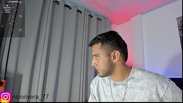 Snapshot of nico_rivera chatting on 04.22.26 nico rivera online show from 04.22.26