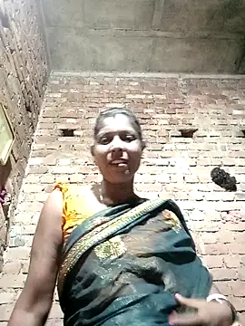 Snapshot of Savita992 chatting on 09.11.25 Savita992 online show from 09.11.25