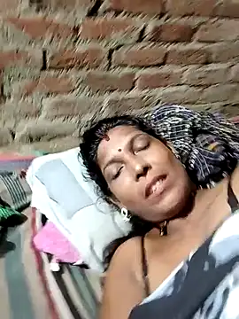 Snapshot of Savita992 chatting on 09.21.25 Savita992 online show from 09.21.25