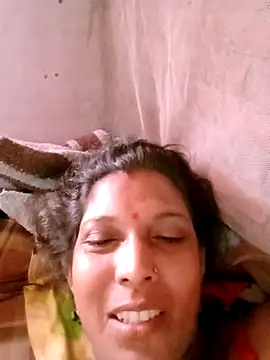 Snapshot of Savita992 chatting on 10.01.25 Savita992 online show from 10.01.25